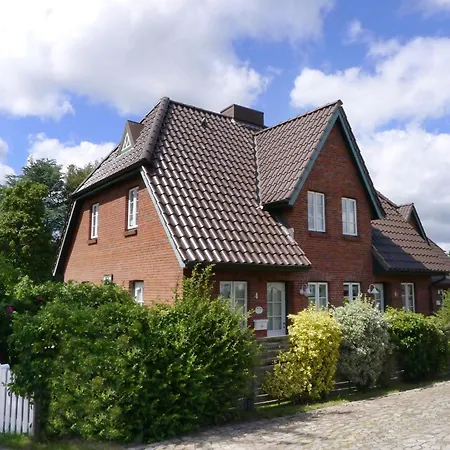 Haus Eiderstedt 2 Ferienhaus *